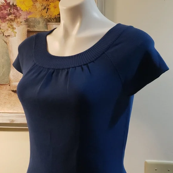 LOFT Sweater - Picture 4 of 11